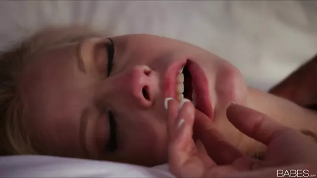 دختر داغ را دوست دارد رابطه باسن خاله جنسی